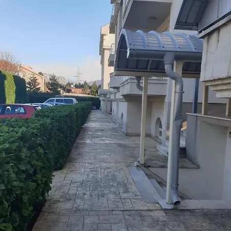 Ka Apartman * 포드고리차